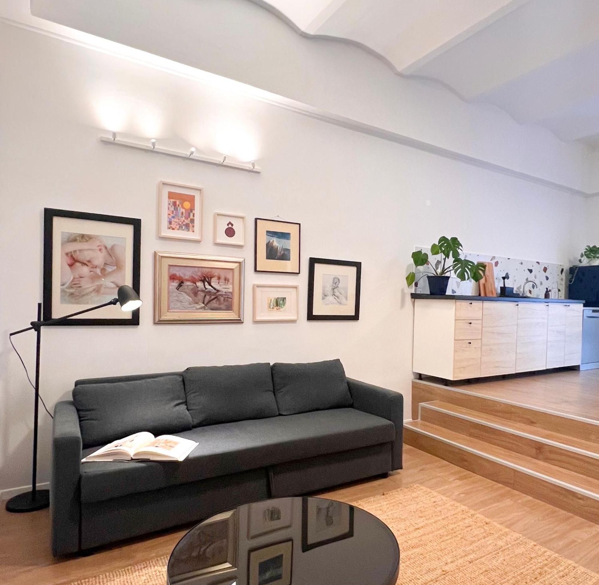 Aumetz Square Apartment 伊德里亚 外观 照片